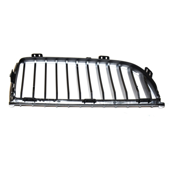 Atrapa nerka chromowana lewa BMW E90 E91 316 318 320 323 325 328 330 335 M3 - 51137120007