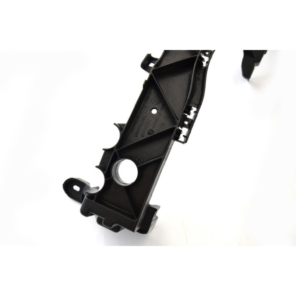 Uchwyt reflektora lewy BMW E81 E87 E88 E82 116i 116d 118i 118d 120d 120i 120d 123d - 51647120823