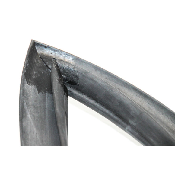 Uszczelka pokrywy bagażnika BMW E28 518 520 524 525 528 533 535 M5 M535i - 51711889473