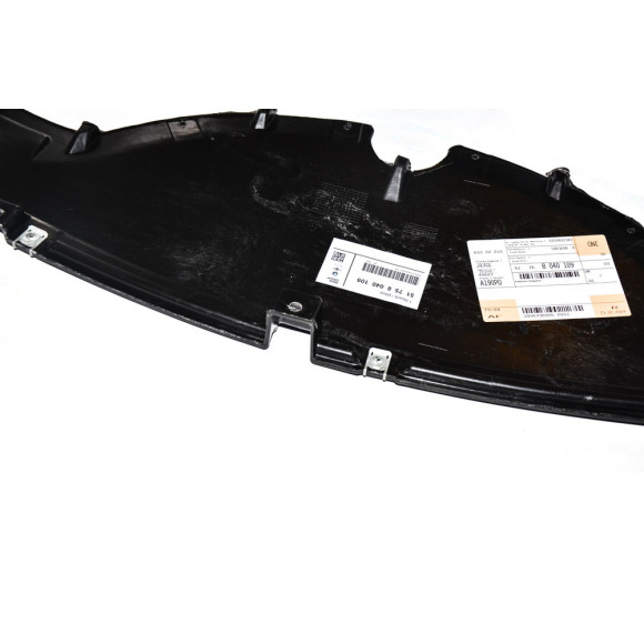 Osłona komory silnika BMW E90 E91 316 318 320 323 325 328 330 335 - 51758040109