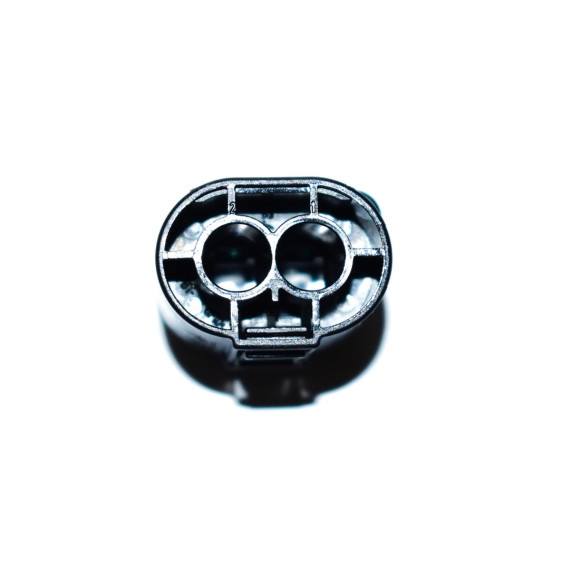 Uniwersalna obudowa gniazdka BMW E38 E39 E46 E53 E71 E81 F01 F07 F10 F13 F39 F40 G11 G12 G20 - 61138373332
