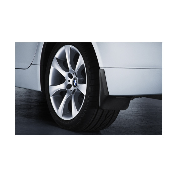 Fartuchy przeciwbłotne tylne BMW serii 5 - 82160148712