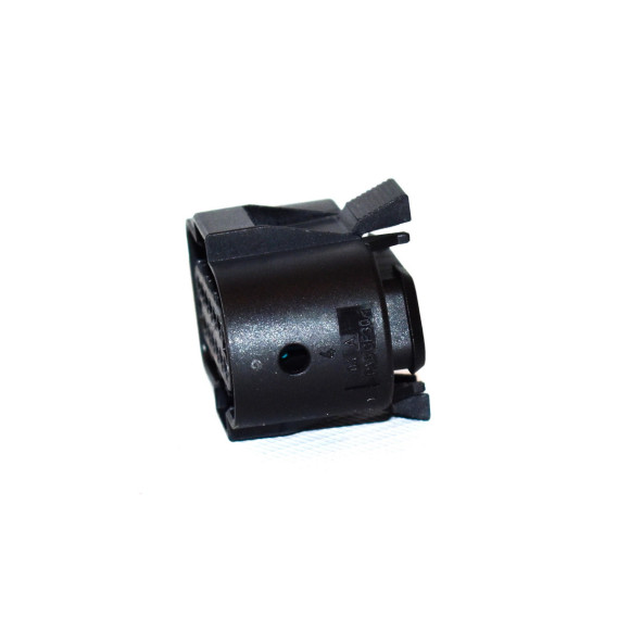 Obudowa gniazda BMW E46 E53 X5 E60 E61 E63 E65 E70 E71 X6 E83 X3 E90 E91 E92 - 12527789574