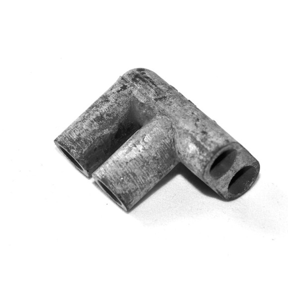 Łącznik prawy dyszy spryskiwacza szyb BMW E38 730i 740i 750i, prod do 04.1995r - 61668360468