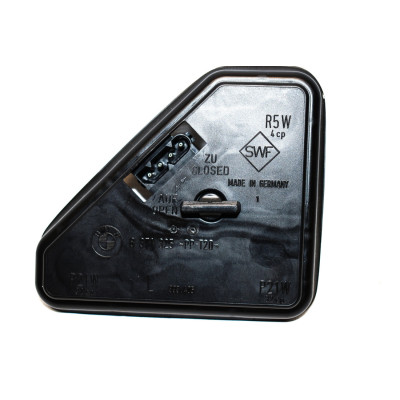 Panel żarówek lewy BMW E39 520d 520i 525d 525i 528i 530d 540i - 63218371325