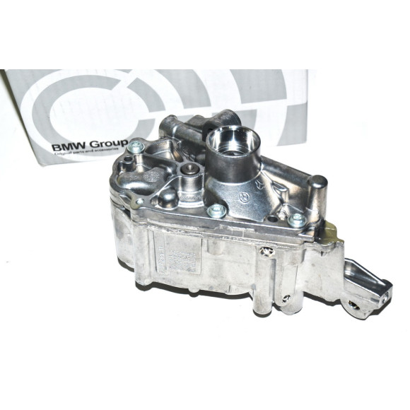 11417573747 Pompa olejowa BMW E70 E71 E84 E90 F10 F11 F12 F13 640i 535i 335i 135i 35iX - 11417573747 - Części oryginalne BMW Łódź | Sklep internetowy BMW