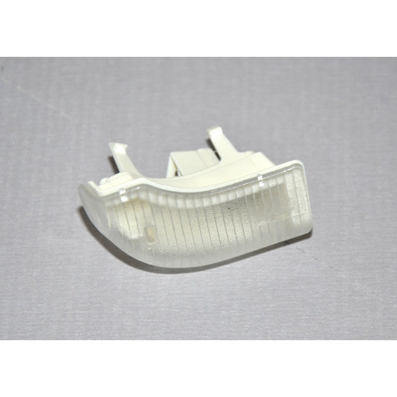 Oświetlenie przestrzeni podłogowej lampka przód lewa BMW E32 730i 735i 740i 750i - 63311374425