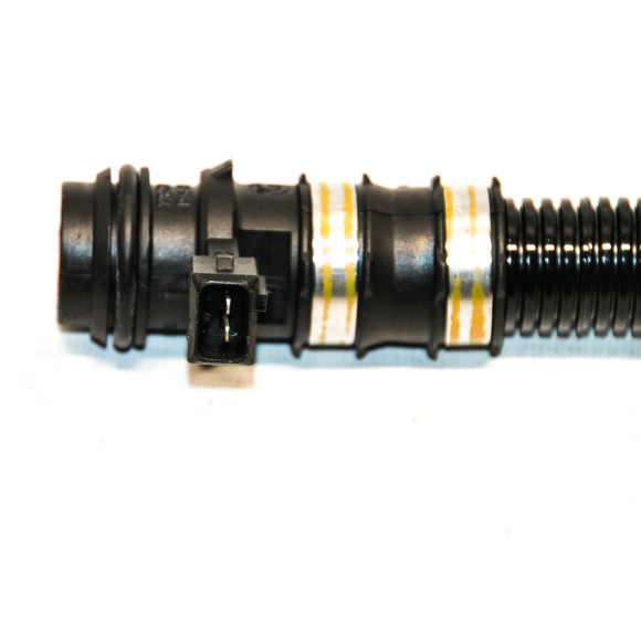 13718516240 Przewód odma rurka BMW E70 E71 F01 F10 F11 F12 F13 F15 F16 F30 X5 X6 F31 F34 F36  - 13718516240 - Części oryginalne BMW Łódź | Sklep internetowy BMW