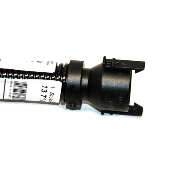 13718516240 Przewód odma rurka BMW E70 E71 F01 F10 F11 F12 F13 F15 F16 F30 X5 X6 F31 F34 F36  - 13718516240 - Części oryginalne BMW Łódź | Sklep internetowy BMW