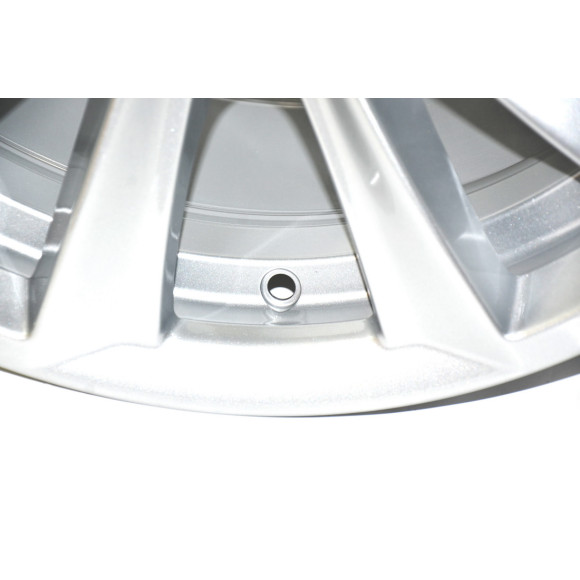 Felga aluminiowa V Spoke 236 BMW F06 F10 F11 F12 F13 640 518 520 525 528 530 535 - 36116780720