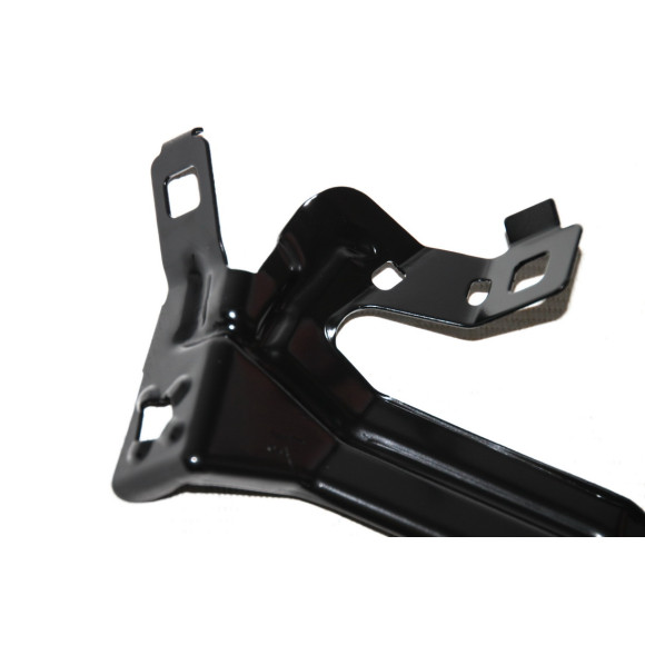 Uchwyt mocowanie błotnika przód lewy BMW F30 F31 F32 F33 F36 - 41357298037