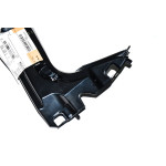 Element dystansowy mocowanie błotnika prawy BMW F10 F11 518d 520d 520i 523i 525d 528i 530d 530i 535d 535i 550 M5 - 51117207932