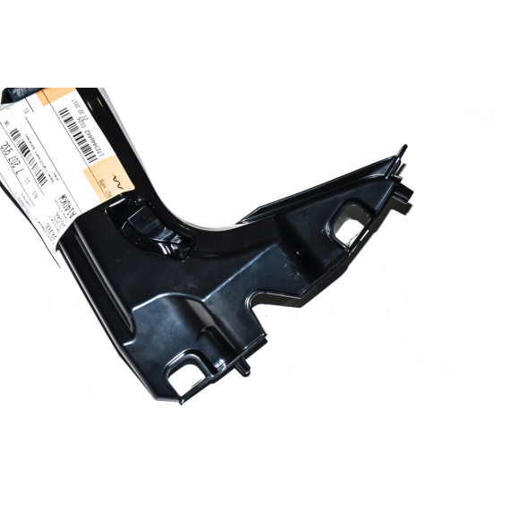 Element dystansowy mocowanie błotnika prawy BMW F10 F11 518d 520d 520i 523i 525d 528i 530d 530i 535d 535i 550 M5 - 51117207932