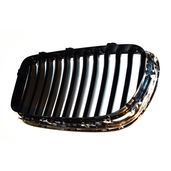 Nerka atrapa przód prawa BMW F10 F11 520 523 525 528 530 535 550 prod. do 2013-07 - 51137203650