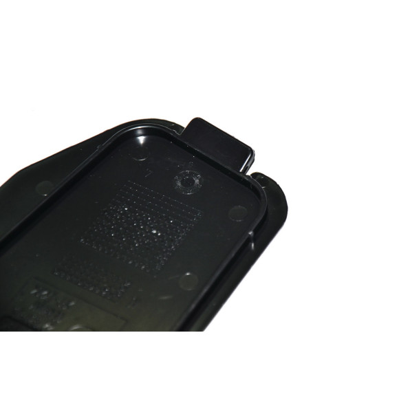 Pokrywa wlotu powietrza prawa BMW F01 F02 F06 F06N F07 F07N F10 F10N F11 F11N F12 F12N F13 F13N 51647237494 51647237494 Części oryginalne BMW Łódź | Sklep internetowy BMW