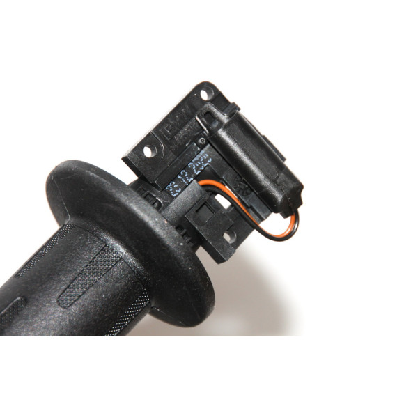 Uchwyt manetka lewa podgrzewana BMW K25 K27 K29 K40 K43 K71 K72 - 61317727067