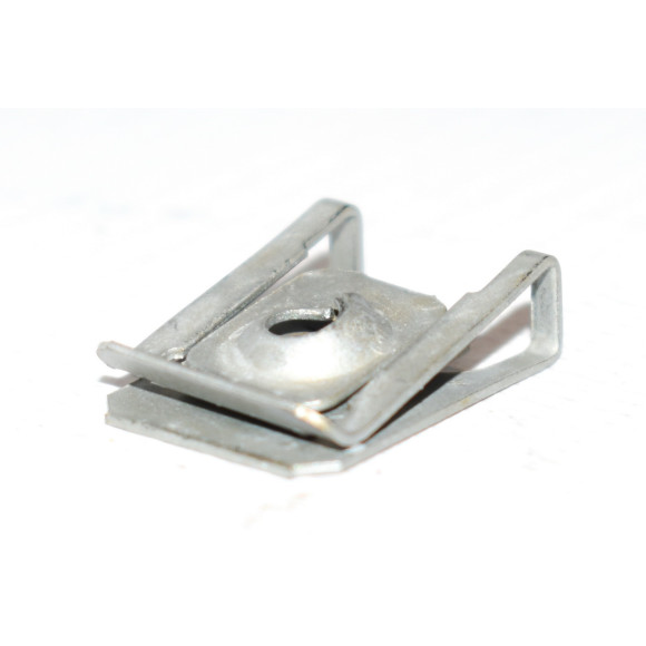 Nakrętka C-Clip BMW E60 E63 E70 E81 E83 E87 E90 F01 F10 F12 F15 F25 F30 G05 G06 G07 MINI - 07147154447