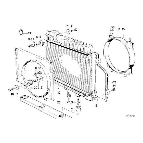 Chłodnica wody BMW E30 320i 323i M20 prod do 09.1987r. - 17111709327
