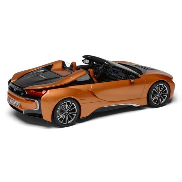 Miniatura BMW i8 Roadster 1:18 - 80435B5D027