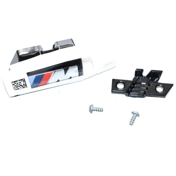 Mocowanie napisu M perlglanz Chrom BMW G42 218 220 230 240 - 51115B5C4F7