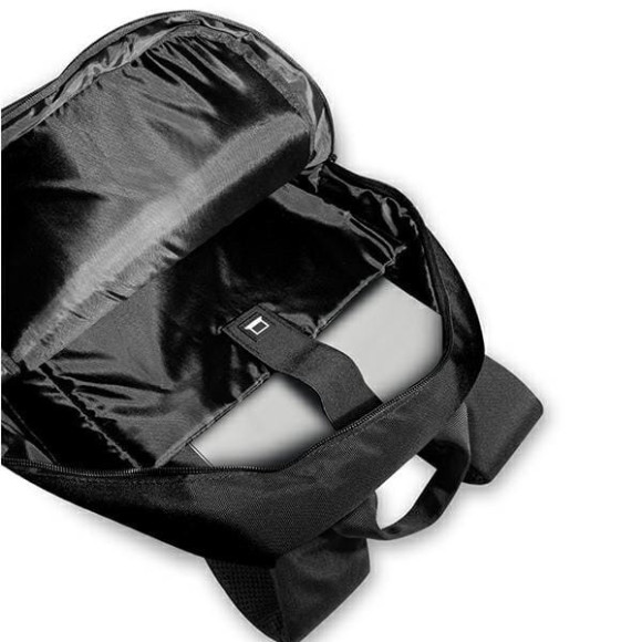 Plecak BMW Black Carbon Perforated 16" - 3666339052980