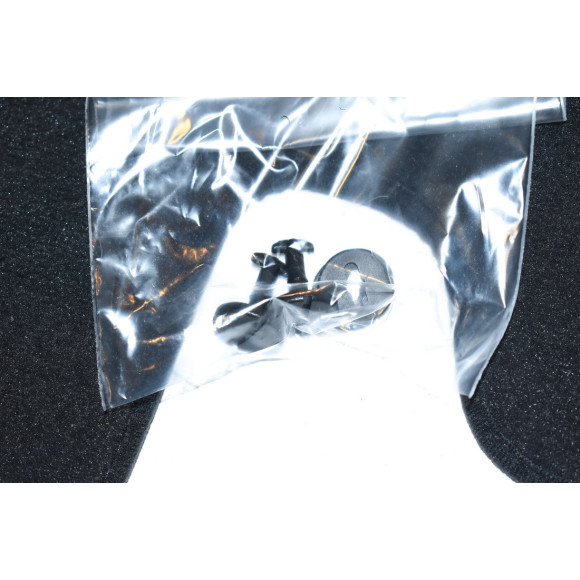 51478228213 Dywanik welurowy lewy kierowcy BMW E46 316 318 320 323 325 330 M3 - 51478228213 - Części oryginalne BMW Łódź | Sklep internetowy BMW