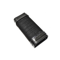 13717795284 Osłona gumowa obudowy filtra powietrza BMW E90 E91 318d 320d M47N2 - 13717795284 - Części oryginalne BMW Łódź | Sklep internetowy BMW