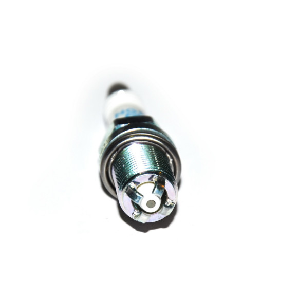 Świeca zapłonowa BMW E38 E39 E46 E60 E65 316 318 520 523 525 528 730 740 - 12120037607