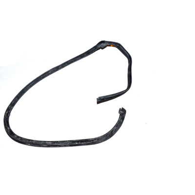 Uszczelka szyby tył lewa BMW E30 sedan 316 318 320 323 325 - 51221888213