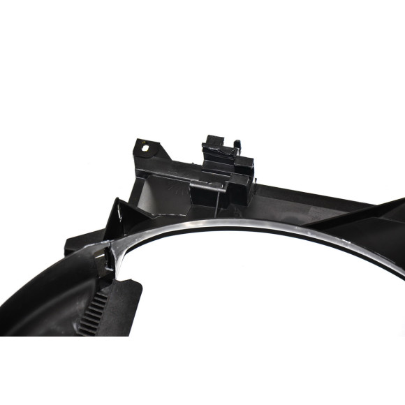 Osłona wentylatora BMW E46 320i 323i 325i 328i 330i - 17111436259
