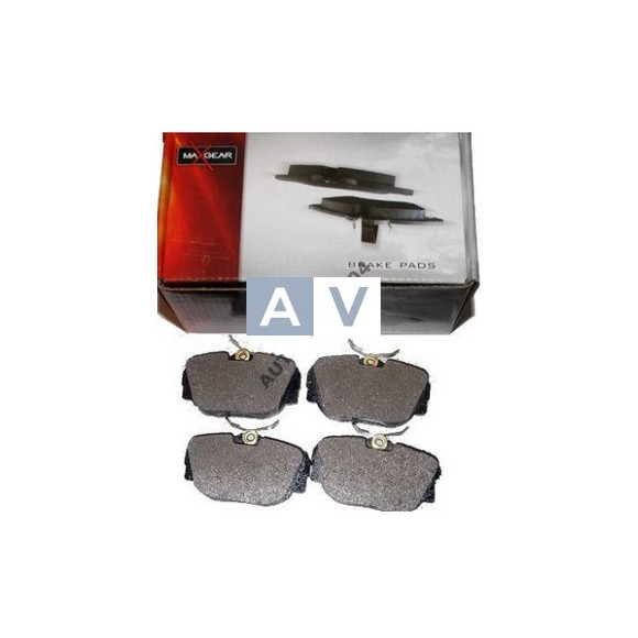 Klocki hamulcowe przód BMW E30 316 318 320 323 324 325 - 34111161347