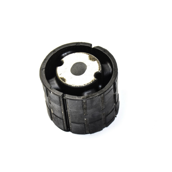Poduszka gumowa belki tył BMW E60 E61 E63 E64 630 645 650 520 523 525 530 535 540 545 550 - 33176770825