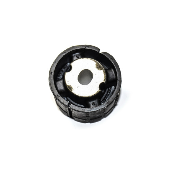 Poduszka gumowa belki tył BMW E60 E61 E63 E64 630 645 650 520 523 525 530 535 540 545 550 - 33176770825