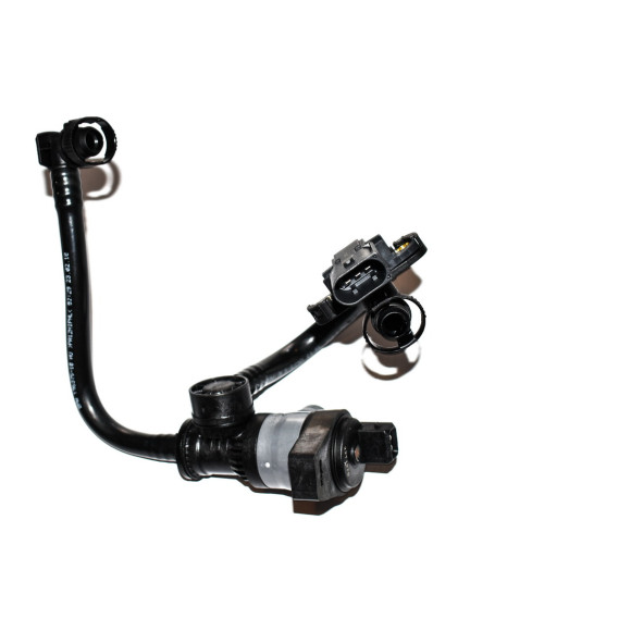 Zawór odpow. zbiornika z przewodem BMW E70 F01 F07 F10 F12 F25 F30 F36 M2 - 13907636156