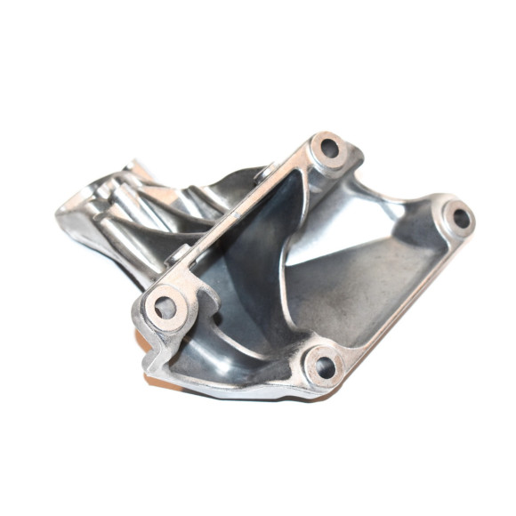 Wspornik silnika prawy BMW F22 F23 F30 F31 F32 F33 F34 F36 - 22116857560