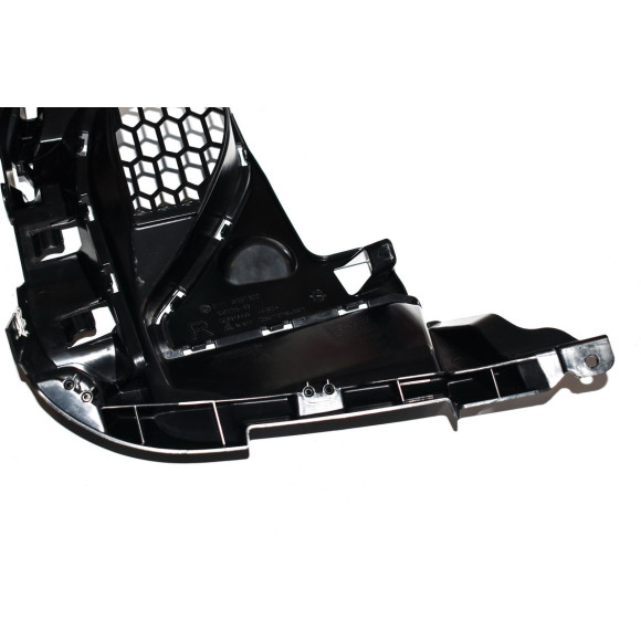 Wkładka zderzaka przód prawa BMW F87 M2 - 51118067022