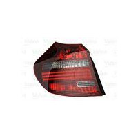 LAMPA TYLNA BMW 1  03.07-06.11 LE