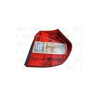 LAMPA TYLNA BMW 1  09.04-02.07 LE
