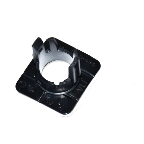 Uchwyt czujnika PDC przód wewnętrzny lewy  BMW E90N E91N - 51117894129