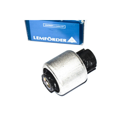 Tuleja wahacza przód BMW E90 E91 E87 E81 X1 316 318 320 323 325 330 335 116 118 120 123 125 130 - 31126770849