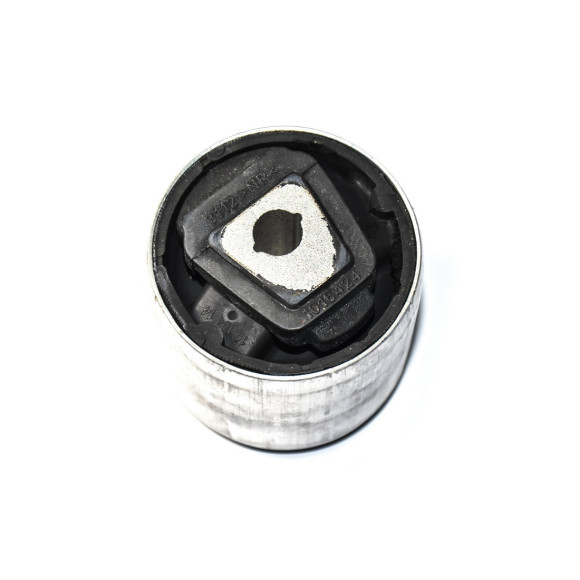 Tuleja wahacza przód BMW E60 E61 E60N E61N 525xi 530xd 530xi 525xd 535xi - 31126768302